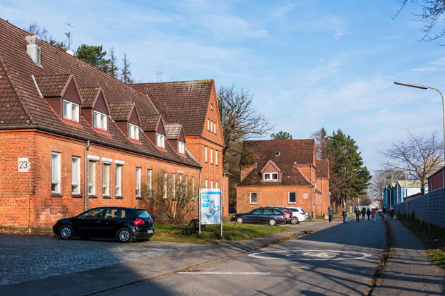 Auf dem ehemaligen Gelände des Marine Fluggeschwaders (mfg5) der Bundeswehr ist ein Gewerbe und Wohnquartier von der Kieler Stadtplanung vorgesehen