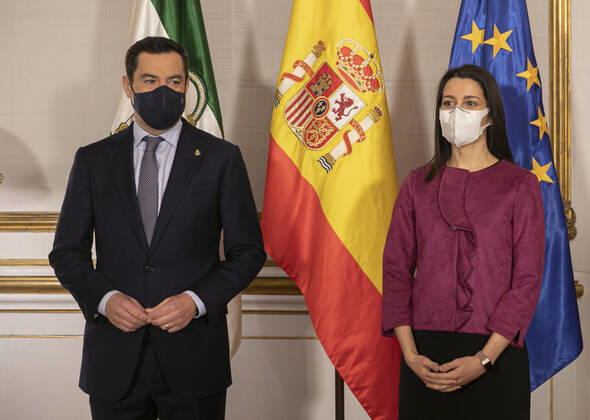 The President of the Junta de Andalucia, Juanma Moreno (i) during the meeting with the President of Ciudadanos (Cs), Ines Arrimadas (d), at the Palacio de San Telmo, Seville (Andalucia, Spain), on January 20, 2021. 20 JANUARY 2021 Maria Josà Lopez LagenciaEP 01 20 2021 Seville (Andalusia) Seville (Andalusia) Spain Copyright: xMariaxJosà xLopezx 3524763