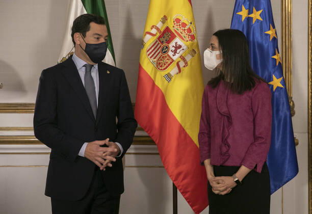 The President of the Junta de Andalucia, Juanma Moreno (i) during the meeting with the President of Ciudadanos (Cs), Ines Arrimadas (d), at the Palacio de San Telmo, Seville (Andalucia, Spain), on January 20, 2021. 20 JANUARY 2021 Maria Josà Lopez LagenciaEP 01 20 2021 Seville (Andalusia) Seville (Andalusia) Spain Copyright: xMariaxJosà xLopezx 3524765