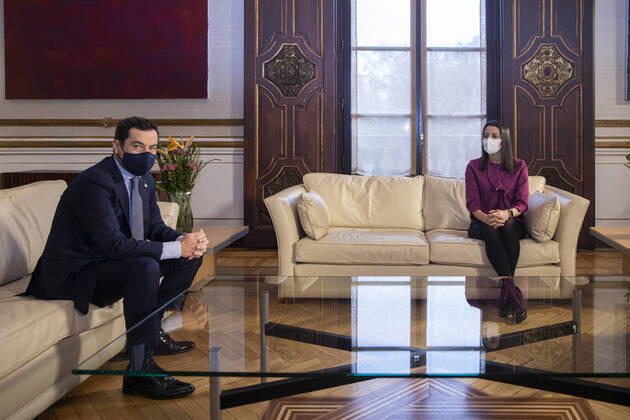 The President of the Junta de Andalucia, Juanma Moreno (i) during the meeting with the President of Ciudadanos (Cs), Ines Arrimadas (d), at the Palacio de San Telmo, Seville (Andalucia, Spain), on January 20, 2021. 20 JANUARY 2021 Maria Josà Lopez LagenciaEP 01 20 2021 Seville (Andalusia) Seville (Andalusia) Spain Copyright: xMariaxJosà xLopezx 3524787