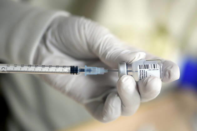 BIONTECH PFIZER CORONA COVID 19 Impfung im JOHANNITER Senioren Stift Meerbusch am 20.01.2021 in Meerbusch