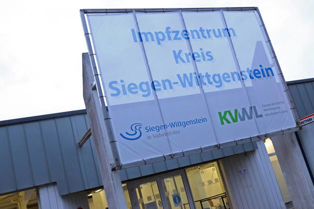 Das Gebaeude des Impfzentrums vom Kreis Siegen-Wittgenstein in Eiserfeld Corona Impfzentrum am 20.01.2021 in Siegen Deutschland.