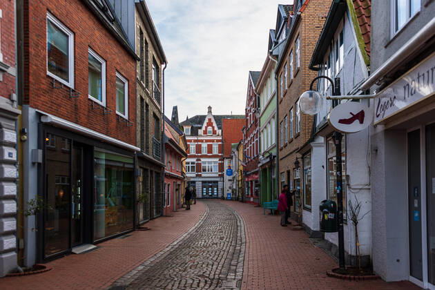 Eckernförde an der Ostseeküste zum Lockdown eine fast leere Innenstadt, die meisten Geschäfte geschlossen, ein großes Problem für den Einzelhandel