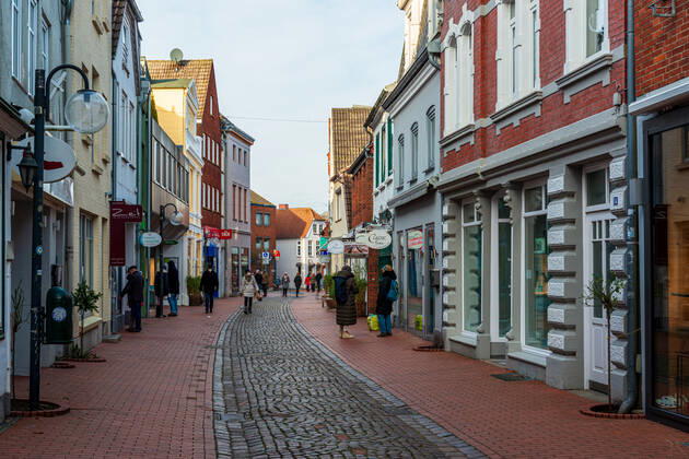 Eckernförde an der Ostseeküste zum Lockdown eine fast leere Innenstadt, die meisten Geschäfte geschlossen, ein großes Problem für den Einzelhandel