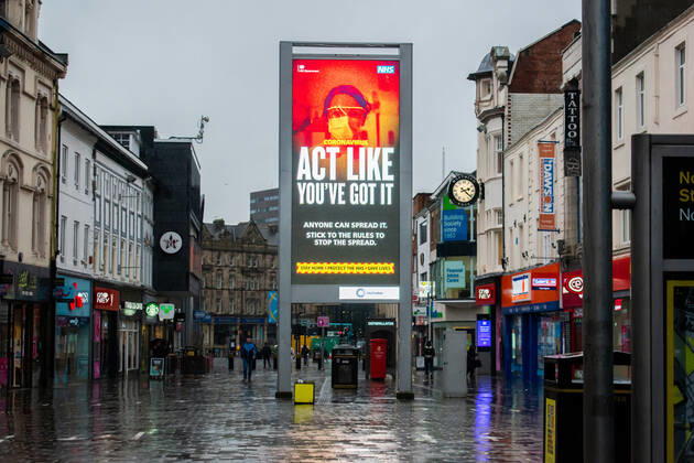 January 20, 2021, Newcastle Upon Tyne, United Kingdom: General view of the Covid-19 Stay Home Save Lives publicity campaign poster Northumberland street in Newcastle upon Tyne in the north of england during the third national lockdown. Newcastle Upon Tyne United Kingdom - ZUMAs197 20210120_zaa_s197_290 Copyright: xNicolasxBriquetx