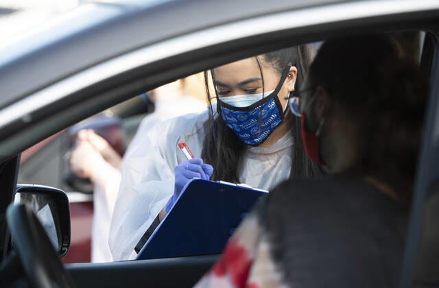 January 21, 2021, Round Rock, Texas, USA: South University nursing student KIMBERLY PHAM prepares to administer the Moderna COVID-19 vaccine to central Texas lined up at a drive-through clinic on January 21, 2021. Over 2,000 doses were given in people s arms on the previous day as Texas ramps up its vaccine response. Round Rock USA - ZUMAd150 20210121_znp_d150_035 Copyright: xBobxDaemmrichx
