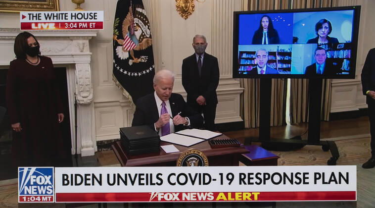January 21, 2021, Washington, District of Columbia, USA - After delivering remarks about his administration s efforts to combat the COVID-19 pandemic, President JOE BIDEN signs 10 executive orders on COVID. Washington USA - ZUMAce6_ 20210121_zaf_ce6_005 Copyright: xFoxxNewsx