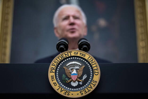 News Themen der Woche KW03 January 21, 2021, Washington, District of Columbia, USA: U.S. President Joe Biden speaks on his administration™s Covid-19 response in the State Dining Room of the White House in Washington, D.C., U.S., on Thursday, Jan. 21, 2021. Biden in his first full day in office plans to issue a sweeping set of executive orders to tackle the raging Covid-19 pandemic that will rapidly reverse or refashion many of his predecessor s most heavily criticized policies Washington USA - ZUMAs152 20210121_zaa_s152_160 Copyright: xAlxDragox-xPoolxViaxCnpx