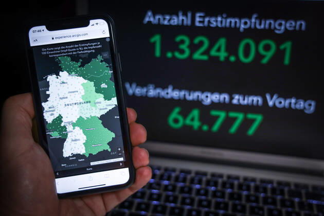 Coronavirus in Deutschland - COVID-19 Impfungen -Dashboard 22.01.2021: Esri Deutschland GmbH auf Basis des Digitalen Impfquotenmonitoring zur COVID-19-Impfung des RKI - Anzahl Erstimpfungen: 1.324.091 Veränderungen zum Vortag: 64.777 Datenstand vom 21.01.2021.