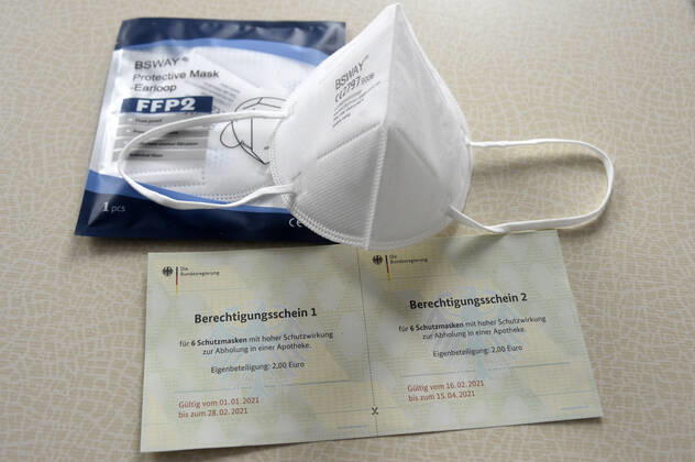 Berechtigungsschein für die Abholung kostenloser Schutzmasken in Apotheken. (Themenbild, Symbolbild)