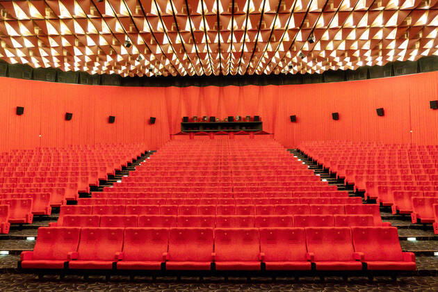 Blick am 21.01.2021 in das geschlossene Cineplex Rundkino in Dresden.
