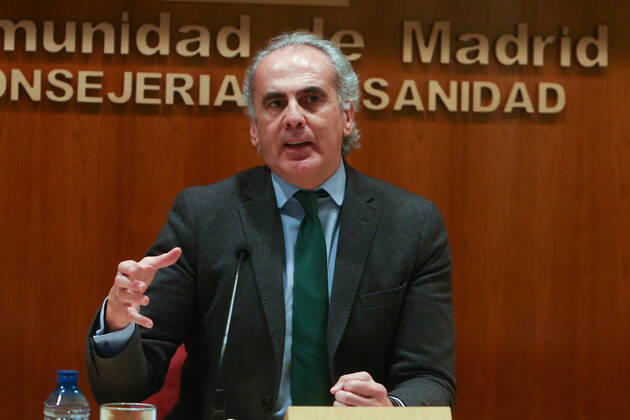The Minister of Health, Enrique Ruiz Escudero, at a conference called to the media to update information on the epidemiological and healthcare situation in the region due to coronavirus, in Madrid, (Spain), on January 22, 2021. Ruiz Escudero has reported new measures with an extension of the curfew at 22.00, the closure of the hotel and catering business at 21.00 and a total of 56 Basic Health Areas in the region with entry and exit prohibited except for justified reasons. The conference comes 24 hours after a new record of infections in the Community of Madrid with a balance of up to 6,344 new infections of Covid-19 and 53 deaths. 22 JANUARY 2021;COVID;MADRID;PRESS CONFERENCE;PANDEMIC;CONTAGION LagenciaEP PRESS R.Rubio.POOL 01 22 2021 Ma Copyright: xLagenciaEPxPRESS R.Rubio.POOLx 3530732