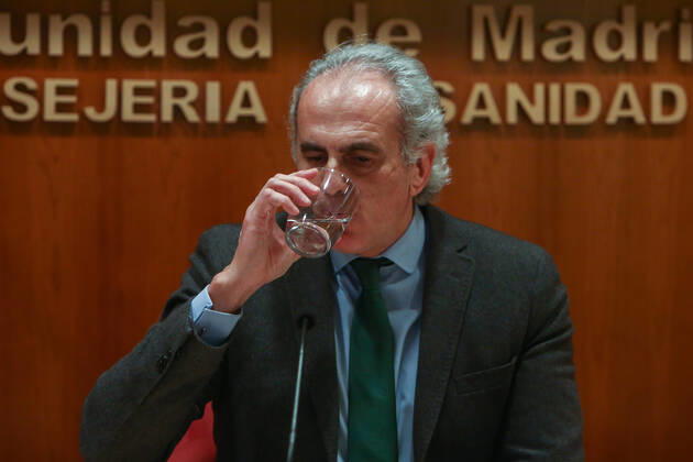 The Minister of Health, Enrique Ruiz Escudero, at a conference called to the media to update information on the epidemiological and healthcare situation in the region due to coronavirus, in Madrid, (Spain), on January 22, 2021. Ruiz Escudero has reported new measures with an extension of the curfew at 22.00, the closure of the hotel and catering business at 21.00 and a total of 56 Basic Health Areas in the region with entry and exit prohibited except for justified reasons. The conference comes 24 hours after a new record of infections in the Community of Madrid with a balance of up to 6,344 new infections of Covid-19 and 53 deaths. 22 JANUARY 2021;COVID;MADRID;PRESS CONFERENCE;PANDEMIC;CONTAGION LagenciaEP PRESS R.Rubio.POOL 01 22 2021 Ma Copyright: xLagenciaEPxPRESS R.Rubio.POOLx 3530735