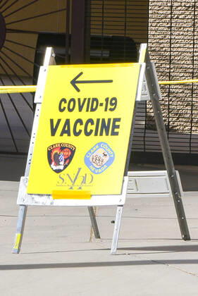 Las Vegas NV - January 22: The Cashman Center Covid-19 vaccination site will be closed for the weekend and reopen Monday in Las Vegas, NV on January 22, 2021. Copyright: xDeeCeexCarter MediaPunchx