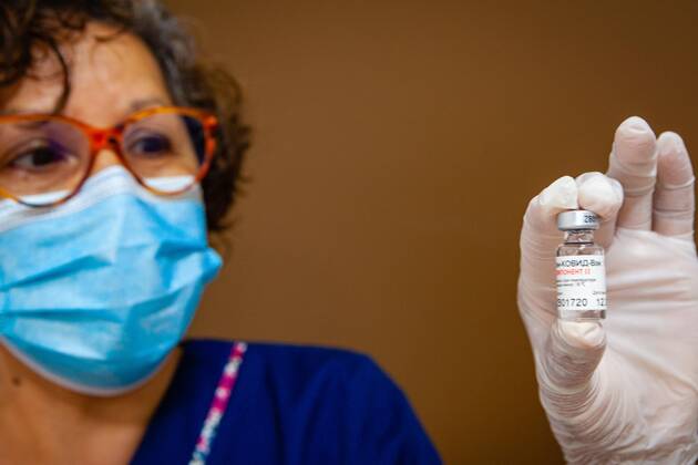 January 22, 2021, Buenos Aires, Argentina: Today the vaccination of the second dose of the Sputnik V was carried to the nurses from the Posadas National Hospital in the same hospital. Buenos Aires Argentina - ZUMAa188 20210122_int_a188_001 Copyright: xPaulaxAcunzox