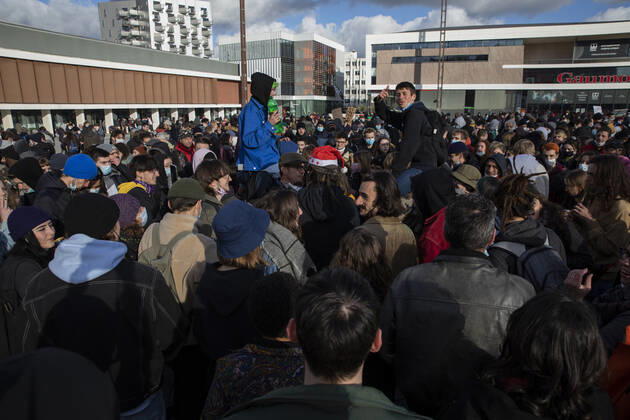 People gathered in Rennes west of France, on January 23, 2021, in support of arrested after the rave party in Lieuron neard Rennes, which was held at New Year s Eve, with around 2,400 participants.  Copyright: xJeremiasxGonzalezx