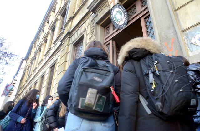 Milan, Back to school after the Lockdown for the Red zone with half the students still in DAD at a distance Editorial Usage Only  Copyright: xMaurizioxMaulex xIPAx