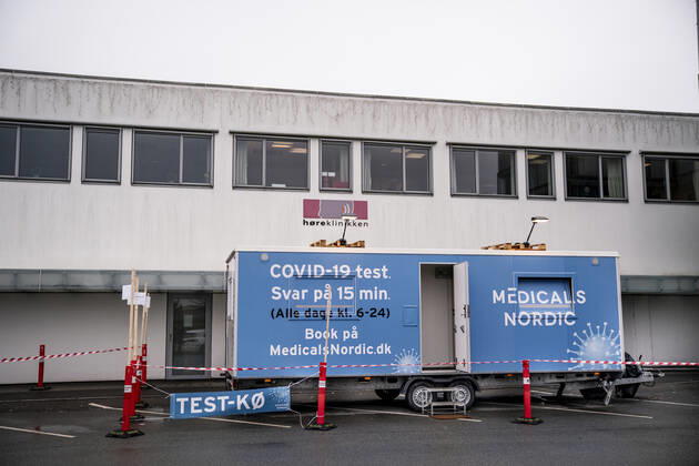 Medicals Nordic testcenter ved Kongevejscentret i Hoersholm, mandag den 25 janaur 2021. Medicals Nordic, der staar for test ved nogle af SOS Internationals centre, oplyser i en pressemeddelelse, at firmaet oejeblikkeligt stopper brugen af WhatsApp, naar der internt kommunikeres om positive testresultater.. , Copenhagen Denmark