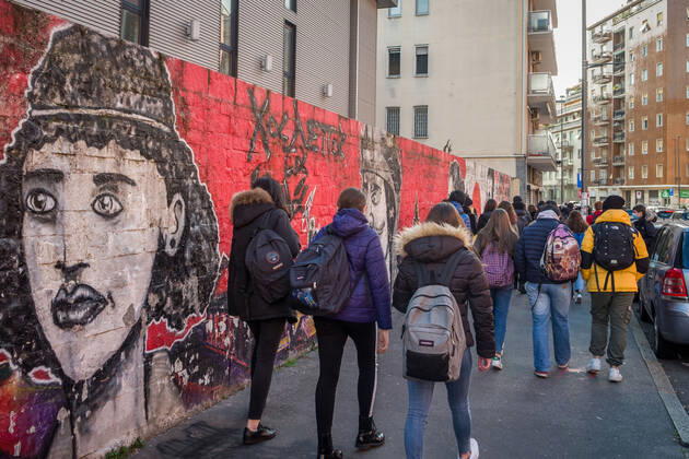 Milan. Students restart their lessons in class at the Liceo Carducci Lombardia Orange Zone Editorial Usage Only  Copyright: xCarloxCozzolix xIPAx