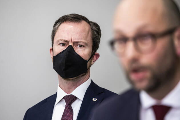 Regeringen, Venstre, Radikale Venstre, Socialistisk Folkeparti og Liberal Alliance praesenterer en aftale om erstatning til minkavlere og foelgeerhverv ved et doorstep paa stengangen i Finansministeriet, mandag den 25. januar 2021.. , Denmark Copyright: ÓlafurxSteinarxRyexGestsson ÓlafurxSteinarxGestssonx cop111 spdk20210125-214152-L