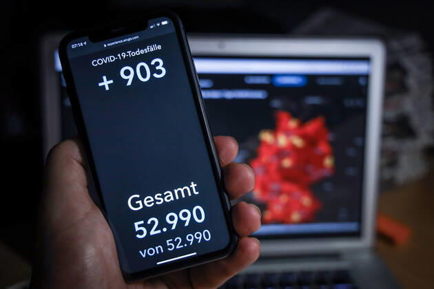 Coronavirus in Deutschland - Covid-19-Dashboard des Robert Koch-Institut 26.01.2021: Robert Koch-Institut: COVID-19-Todesfälle 52.990. Zugang um 903 gegenüber dem Vortag.