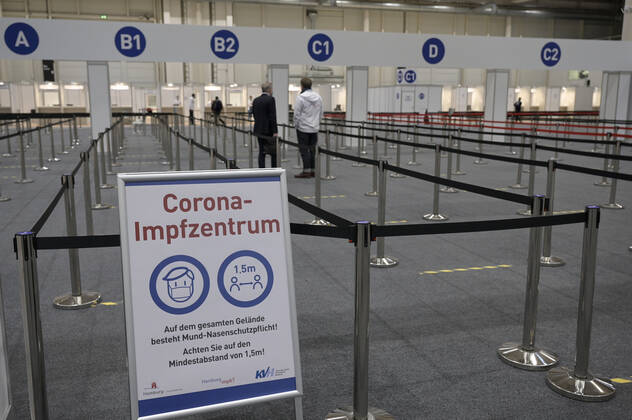 GERMANY, corona virus GERMANY, Hamburg, corona pandemic, largest vaccination center in germany, for daily max 7000 people