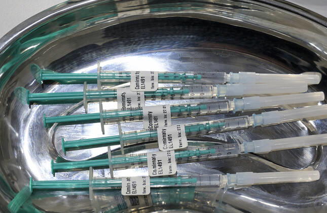 GERMANY, corona vaccine GERMANY, Hamburg, corona pandemic, largest vaccination center in Germany, for daily max 7000 people, vaccine Comirnaty of Biontech Pfizer