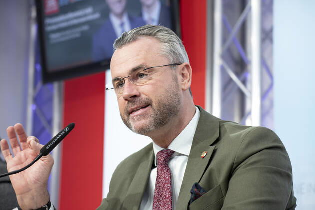 FPÖ Presskonferenz: Aktuelle Corona-Politik mit Schwerpunkt Schule