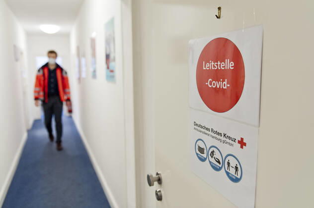 DRK Leitstelle für mobile Impfteams Leitstand für die mobilen Impfteams des Deutsche Rote Kreuz, Kreisverband Hamburg-Harburg e.V DRK mobile Impfteams Corona-Pandemie Coronavirus COVID-19-Pandemie COVID-19 Epidemie Coronapandemie Coronavirus SARS-CoV-2 Covid 19 Covid-19 Hamburg Hamburg Deutschland Germany Copyright: xAchimxDuwentästerx