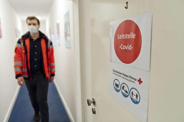 DRK Leitstelle für mobile Impfteams Leitstand für die mobilen Impfteams des Deutsche Rote Kreuz, Kreisverband Hamburg-Harburg e.V DRK mobile Impfteams Corona-Pandemie Coronavirus COVID-19-Pandemie COVID-19 Epidemie Coronapandemie Coronavirus SARS-CoV-2 Covid 19 Covid-19 Hamburg Hamburg Deutschland Germany Copyright: xAchimxDuwentästerx