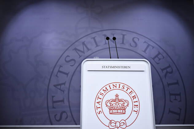 Statsminister Mette Frederiksen (S) holder pressemoede om covid-19 i Danmark, i Spejlsalen i Statsministeriet i Koebenhavn torsdag den 28. januar 2021.. , Copenhagen Denmark Copyright: PhilipxDavali PhilipxDavalix cop333 spdk20210128-203812-L