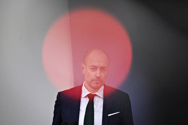 Sundheds- og aeldreminister Magnus Heunicke (S), da statsminister Mette Frederiksen (S) holder pressemoede om covid-19 i Danmark, i Spejlsalen i Statsministeriet i Koebenhavn torsdag den 28. januar 2021.. , Copenhagen Denmark Copyright: PhilipxDavali PhilipxDavalix cop333 spdk20210128-215149-L