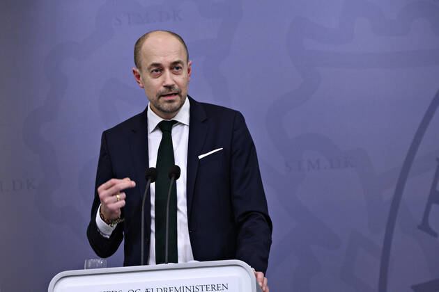 Sundheds- og aeldreminister Magnus Heunicke (S), da statsminister Mette Frederiksen (S) holder pressemoede om covid-19 i Danmark, i Spejlsalen i Statsministeriet i Koebenhavn torsdag den 28. januar 2021.. , Copenhagen Denmark Copyright: PhilipxDavali PhilipxDavalix cop333 spdk20210128-215229-L