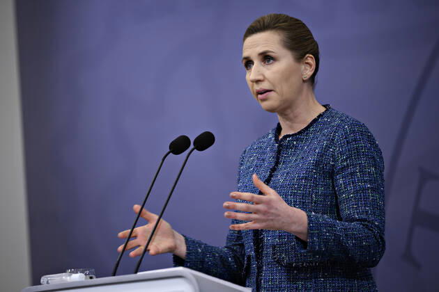 Statsminister Mette Frederiksen (S), da hun holder pressemoede om covid-19 i Danmark, i Spejlsalen i Statsministeriet i Koebenhavn torsdag den 28. januar 2021.. , Copenhagen Denmark