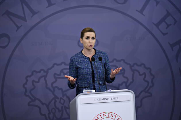 Statsminister Mette Frederiksen (S), da hun holder pressemoede om covid-19 i Danmark, i Spejlsalen i Statsministeriet i Koebenhavn torsdag den 28. januar 2021.. , Copenhagen Denmark Copyright: PhilipxDavali PhilipxDavalix cop333 spdk20210128-215656-L