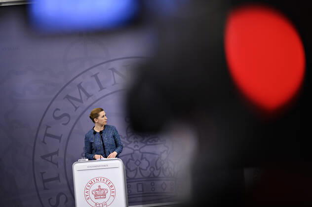 Statsminister Mette Frederiksen (S), da hun holder pressemoede om covid-19 i Danmark, i Spejlsalen i Statsministeriet i Koebenhavn torsdag den 28. januar 2021.. , Copenhagen Denmark Copyright: PhilipxDavali PhilipxDavalix cop333 spdk20210128-215710-L