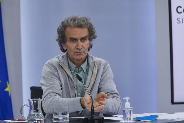 The director of the Center for Coordination of Alerts and Health Emergencies (CCAES), Fernando Simon , appears at a conference after chairing the meeting of the Interterritorial Council of the National Health System, in the Moncloa Complex, Madrid, (Spain), January 28, 2021. This Thursday the Ministry of Health and the autonomous communities have signed, within the Interterritorial Council of the National Health System (CISNS), the Agreement on the implementation of the vaccination strategy against Covid-19 in Spain , which states that the necessary corrective measures will be applied to ensure the proper vaccination process. 28 JANUARY 2021;CAROLINA DARIAS;HEALTH MINISTER;PANDEMIC;CORONAVIRUS LagenciaEP PRESS J. Hellin. POOL 01 28 2021 Copyright: xLagenciaEPxPRESS J.xHellin.xPOOLx 3538655