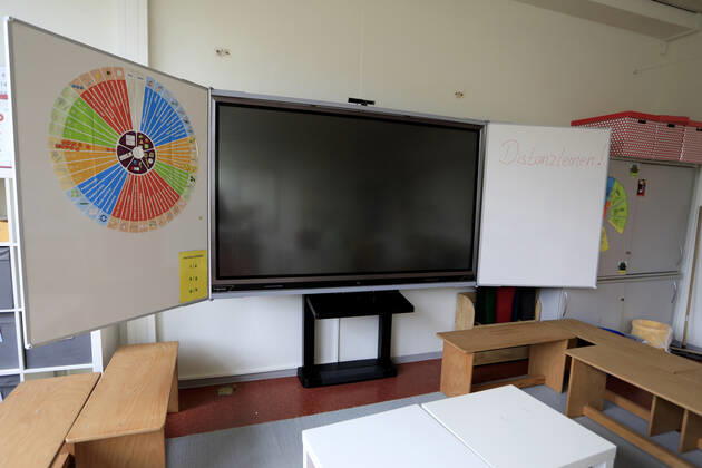 SCHUL LOCKDOWN Schul Lockdown Gebrueder Grimm Schule in Meerbusch Buederich Januar 2021 am 29.Januar 2021 in Meerbusch