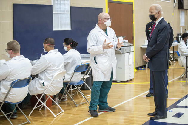 January 29, 2021, Bethesda, Maryland, USA: US President Joe Biden on a tour of a COVID-19 v vaccination center at Walter Reed National Military Medical Center in Bethesda, Maryland, USA, 29 January 2021. President Biden is to visit with wounded service members Bethesda USA - ZUMAs152 20210129_zaa_s152_100 Copyright: xShawnxThewx-xPoolxViaxCnpx