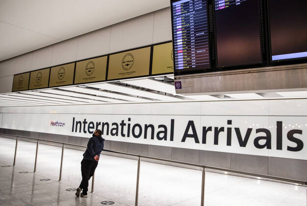 January 30, 2021, London, United Kingdom: A man waits at the Heathrow international arrival hall. London United Kingdom - ZUMAs197 20210130_zaa_s197_001 Copyright: xMayxJamesx