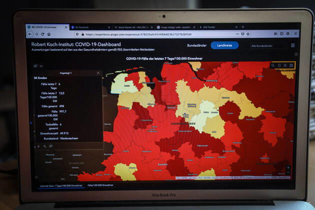Coronavirus in Deutschland - Covid-19-Dashboard des Robert Koch-Institut DEU, Deutschland, Niedersachsen, Emden 30.01.2021: Die 7-Tage-Inzidenz (Fälle letzte 7 Tage 100.000 EW) beträgt 12,0