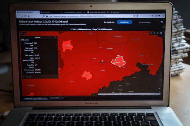 Coronavirus in Deutschland - Covid-19-Dashboard des Robert Koch-Institut DEU, Deutschland, Sachsen, Dresden 30.01.2021: Die 7-Tage-Inzidenz (Fälle letzte 7 Tage 100.000 EW) beträgt 97,5
