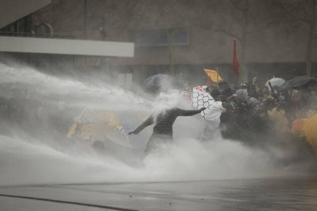 Protesters faced water jets during a demonstration against the La Manif pour Tous (Protest for All) and the patriots movements who opposed to the PMA (Assisted reproductive technology - ART), on January, 30, 2021, in Rennes, western France.  Copyright: xJeremiasxGonzalezx