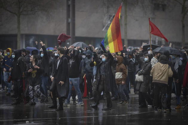 Protesters gestures during a demonstration against the La Manif pour Tous (Protest for All) and the patriots movements who opposed to the PMA (Assisted reproductive technology - ART), on January, 30, 2021, in Rennes, western France.  Copyright: xJeremiasxGonzalezx