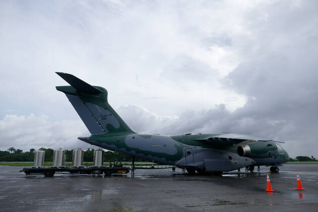 MANAUS, AM - 30.01.2021: CHEGADA DE TANQUES DE OXIGÊNIO EM MANAUS - Arrival by KC-390 plane, of the Brazilian Air Force (FAB) in Manaus (AM), with loading of liquid oxygen tanks, at Ponta Pelada Airport, this Saturday afternoon (30). x2026434x  SandroxPereira