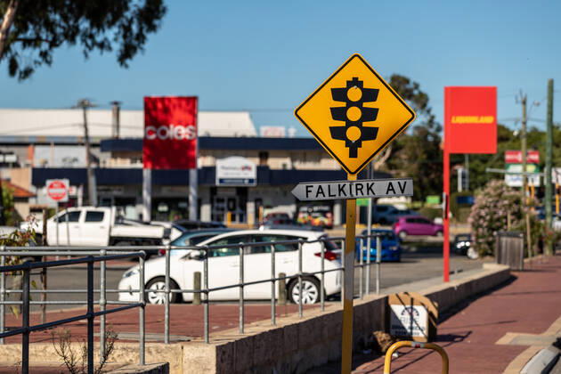 WA CORONAVIRUS COVID19, A Falkirk Avenue sign in Maylands is seen in Perth, Monday, February 1, 2021. Anyone living in the Falkirk Avenue Maylands area including Coles, Liquorland and the shopping precinct have been asked to get tested for Covid-19. West Australian Premier Mark McGowan yesterday called for a five-day lockdown for metropolitan Perth and two nearby regions after a COVID-19 hotel quarantine breach. ( NO ARCHIVING, EDITORIAL USE ONLY, NO USE IN BOOKS WITHOUT CONSENT  Copyright: xRICHARDxWAINWRIGHTx 20210201001517473515