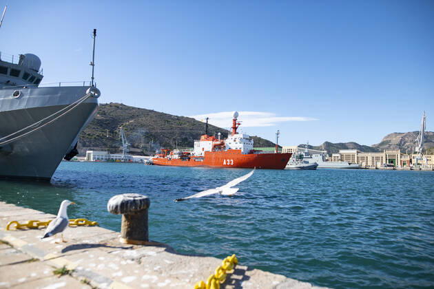 The Oceanographic Research Vessel (BIO) Hespà rides docks in the port of Cartagena, Murcia (Spain), on February 1st, 2021. The Hespà rides set sail on January 28th from the Arsenal of Las Palmas to begin the transit back to its home port, in Cartagena. The Hespà rides has been in Las Palmas for 24 days and arrived in Cartagena a month after setting sail on 30 December. The Institute of Preventive Medicine of Defence (IMPDEF) has closed the outbreak of coronavirus detected on the ship after obtaining negative results from the last remaining members of the crew to overcome the disease. One of them remains in the Negrin Hospital in Las Palmas. 01 FEBRUARY 2021;HESPERIDES;CARTAGENA;MURCIA;COVID LagenciaEP 02 01 2021 Cartagena, (Murcia) Copyright: xLagenciaEPx 3543256