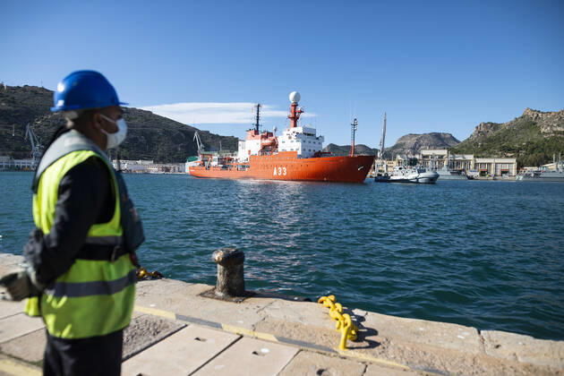 The Oceanographic Research Vessel (BIO) HespÃ rides docks in the port of Cartagena, Murcia (Spain), on February 1st, 2021. The HespÃ rides set sail on January 28th from the Arsenal of Las Palmas to begin the transit back to its home port, in Cartagena. The HespÃ rides has been in Las Palmas for 24 days and arrived in Cartagena a month after setting sail on 30 December. The Institute of Preventive Medicine of Defence (IMPDEF) has closed the outbreak of coronavirus detected on the ship after obtaining negative results from the last remaining members of the crew to overcome the disease. One of them remains in the Negrin Hospital in Las Palmas. 01 FEBRUARY 2021;HESPERIDES;CARTAGENA;MURCIA;COVID LagenciaEP 02 01 2021 Cartagena, (Murcia) Copyright: xLagenciaEPx 3543290
