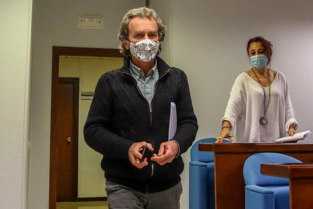The director of the Center for Coordination of Alerts and Health Emergencies (CCAES), Fernando Simon at the conference convened before the media at the Ministry of Health to report on the evolution of the coronavirus, in Madrid, (Spain), February 1, 2021. 01 FEBRUARY 2021;CORONAVIRUS;CONTAGIONS;PRESS CONFERENCE;INFECTED;DEATHS;VIRUS LagenciaEP PRESS R.Rubio.POOL 02 01 2021 Madrid Madrid Spain Copyright: xLagenciaEPxPRESS R.Rubio.POOLx 3544242