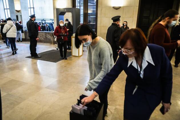 Museums and art galleries are open again to the public Museums and art galleries are open again to the public while maintaining the sanitary regime on February 02, 2021 in as the restrictions caused by Covid-19 loosen. Visitors in the National Museum in Warsaw EN_01463035_0015 